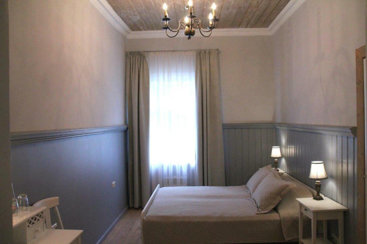 Meke Hotell Mustkalni Eksteriør bilde
