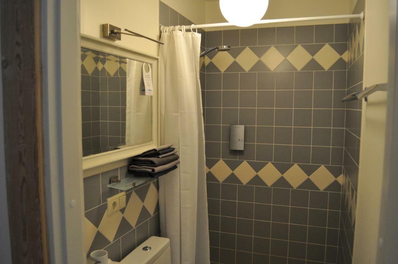 Meke Hotell Mustkalni Eksteriør bilde
