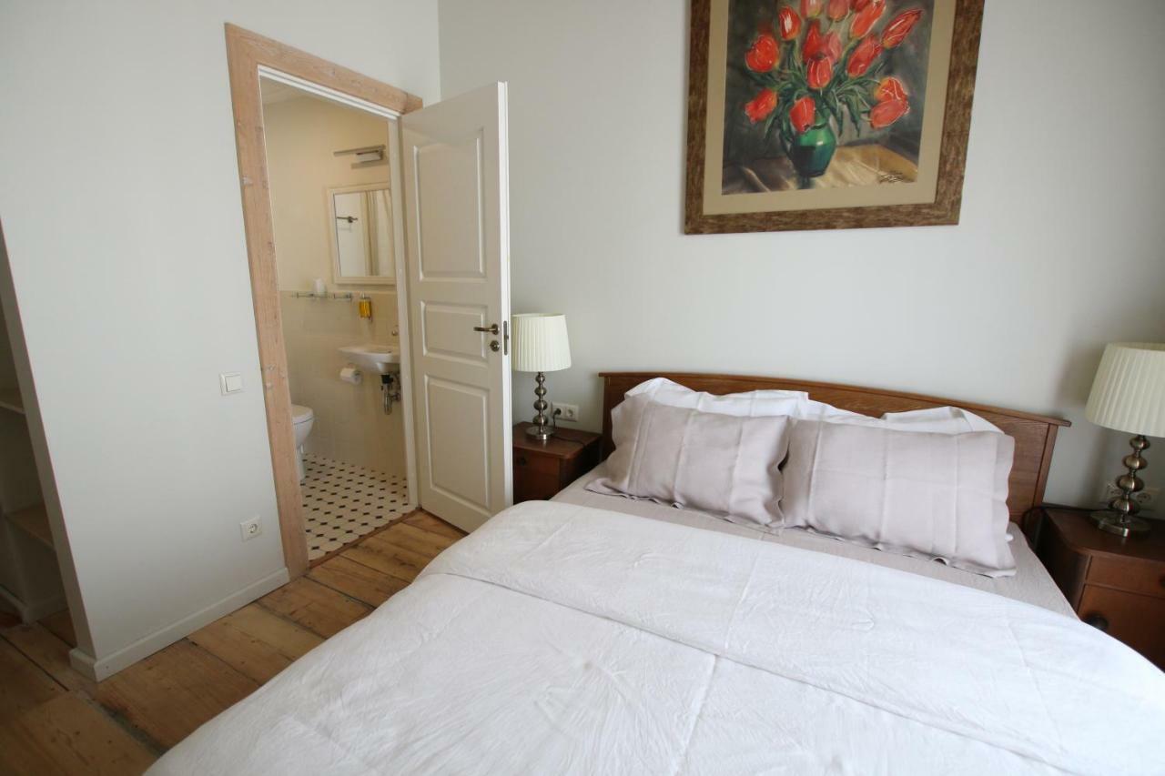 Meke Hotell Mustkalni Eksteriør bilde